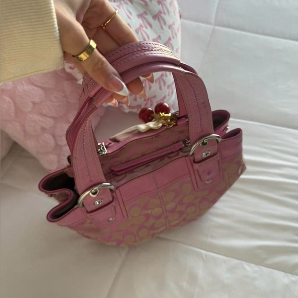 Y2K Barbie Pink Coach Soho Signature C Tote Bag/Purse - Picture 5 of 8